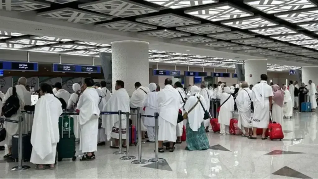 ৩৬ হাজার ৯৯৬ হজযাত্রী সৌদি আরবে, মৃত্যু হয়েছে ৬ জনের