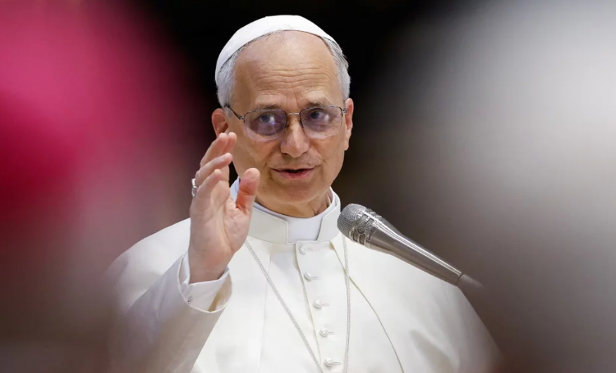 ট্রাম্পের সমালোচনার মুখেও যুদ্ধবিরোধী অবস্থানে অনড় পোপ লিও