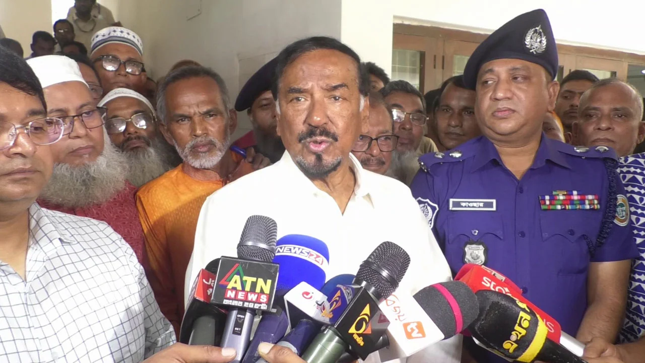 গণতন্ত্র পুনপ্রতিষ্ঠায় দেশের মানুষের অবদান বিশ্বে উজ্জ্বল দৃষ্টান্ত: স্পিকার হাফিজ উদ্দিন