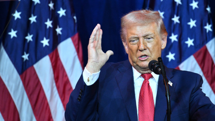 হরমুজ প্রণালিতে মাইন স্থাপনকারী নৌযান দেখলেই ধ্বংসের নির্দেশ ট্রাম্পের