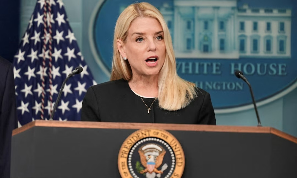 ট্রাম্পের সিদ্ধান্তে অ্যাটর্নি জেনারেল অপসারণ, পেন্টাগনে অস্থিরতার প্রেক্ষাপট