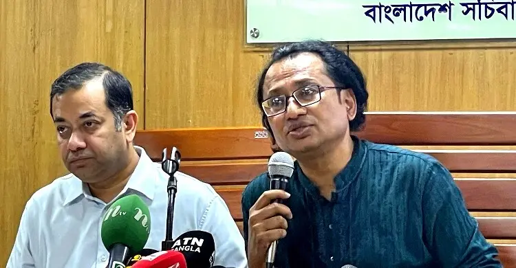 আঞ্চলিকভাবে নববর্ষ উদযাপনের পরিকল্পনা সরকারের: তথ্য উপদেষ্টা