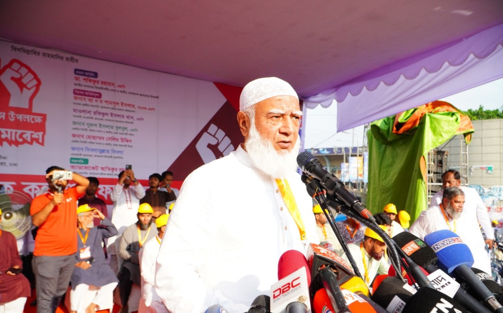 শ্রমিকদের অবজ্ঞা করে টেকসই সমাজ গঠন অসম্ভব: ডা. শফিকুর রহমান