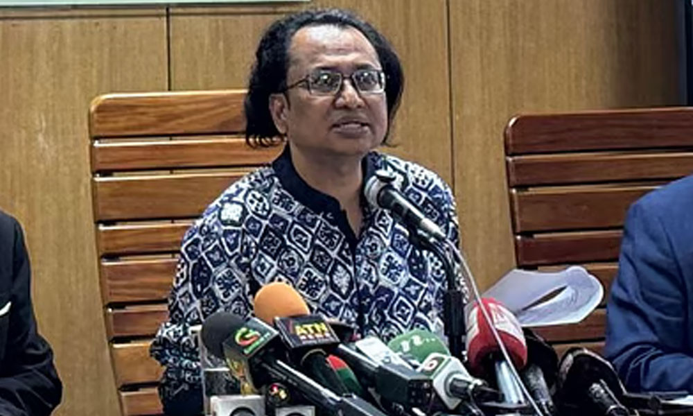 সাংবাদিকদের বিরুদ্ধে হত্যা মামলা নিয়ে তথ্য উপদেষ্টার মন্তব্য