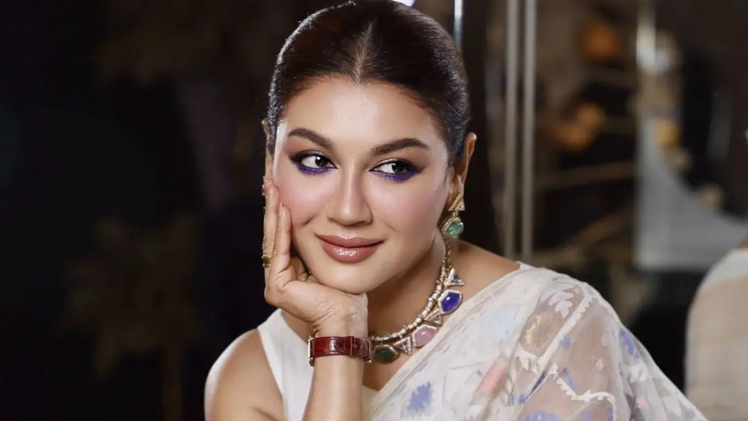 জয়া আহসানের নতুন যাত্রা: পর্দার নেপথ্য ও ব্যক্তিগত জীবন নিয়ে ইউটিউবে আসছেন এই অভিনেত্রী