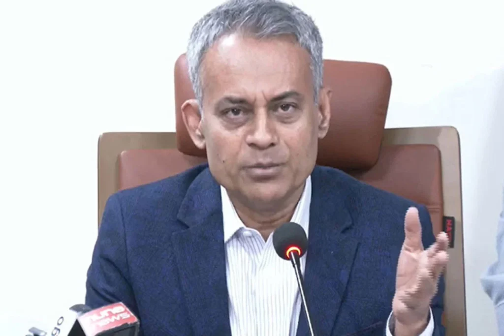ঈদযাত্রা নির্বিঘ্ন করতে সোমবার থেকে ১০টি অতিরিক্ত ট্রেন চালাবে রেলওয়ে