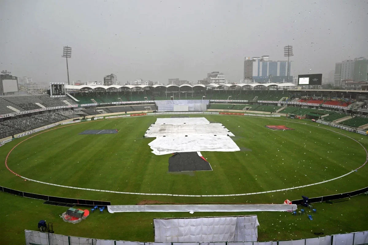 মিরপুর টেস্টে পাকিস্তান-বাংলাদেশ লড়াইয়ে হানা দিল বৃষ্টি, তৃতীয় দিনের খেলা অনিশ্চিত