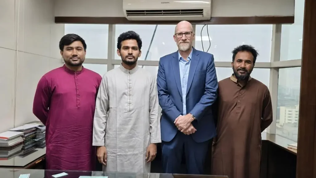 যুক্তরাষ্ট্র দূতাবাসের রাজনৈতিক কর্মকর্তার সঙ্গে এনসিপি মুখপাত্রের বৈঠক