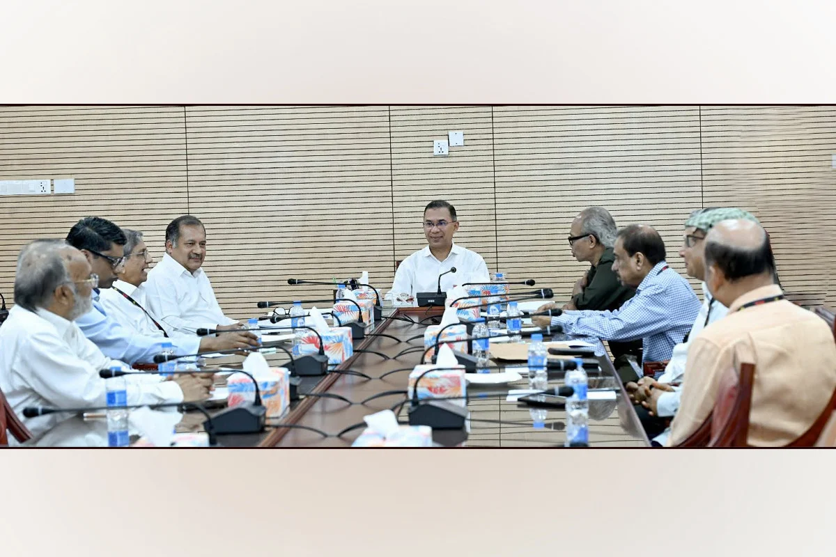 প্রধানমন্ত্রী ও সম্পাদক পরিষদের বৈঠক: গণমাধ্যমের স্বাধীনতা ও পেশাদারিত্ব নিয়ে আলোচনা