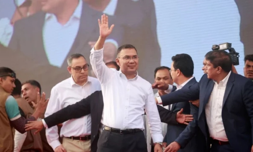 সিলেটে প্রধানমন্ত্রীর দিনব্যাপী সফর: মাজার জিয়ারত ও উন্নয়ন প্রকল্পের উদ্বোধন