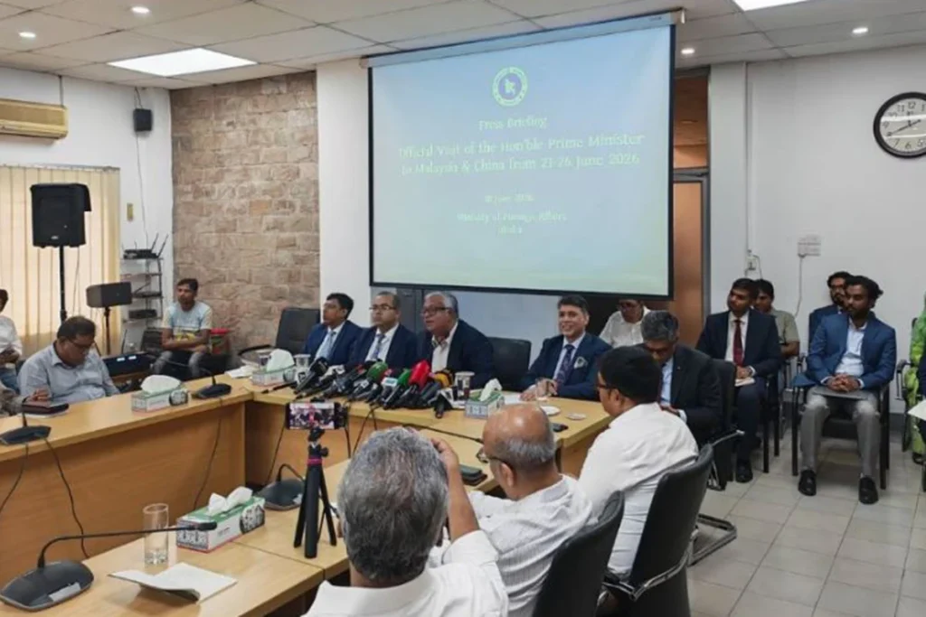 মালয়েশিয়া ও চীন সফরে যাচ্ছেন প্রধানমন্ত্রী, সই হতে পারে ১৭টি চুক্তি ও সমঝোতা স্মারক