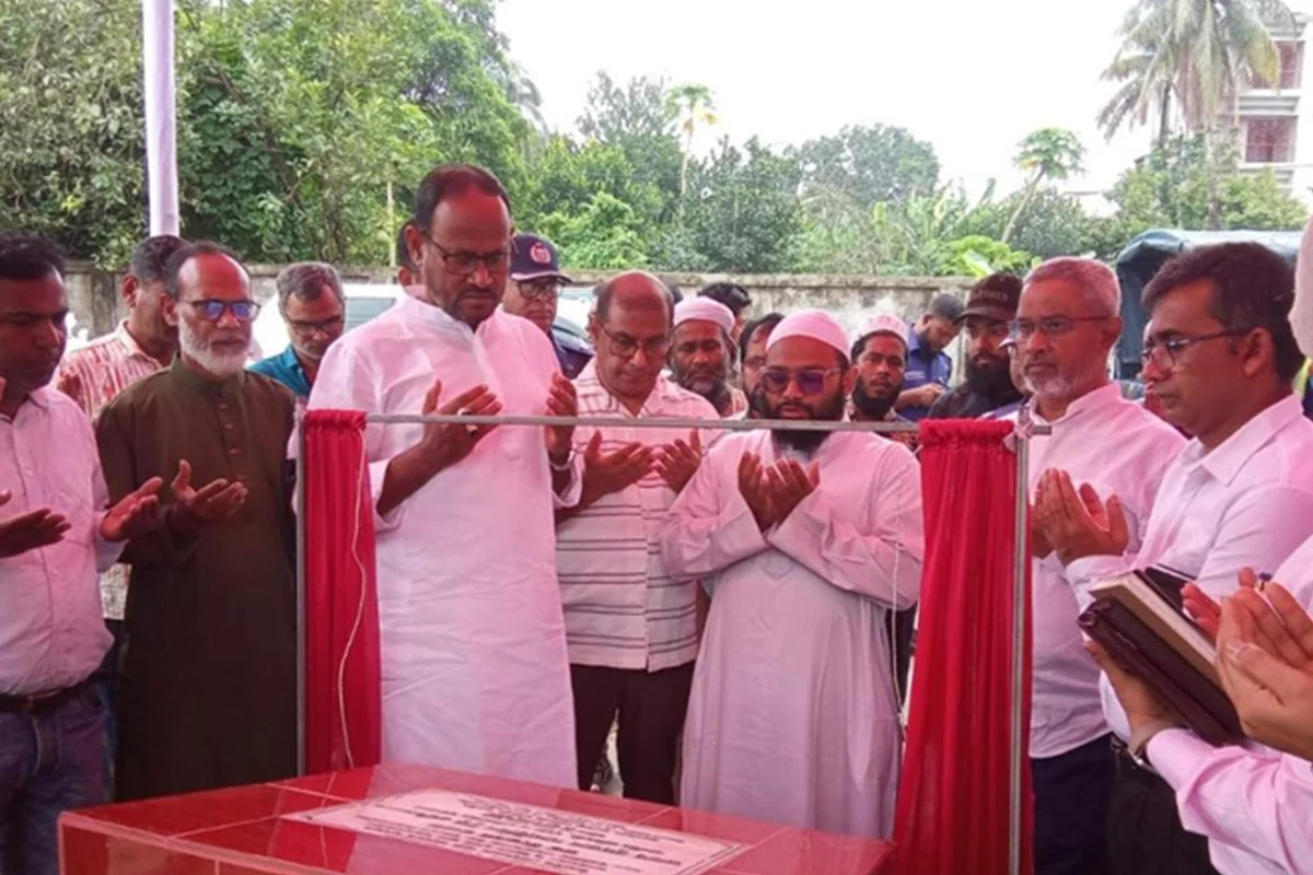 টাঙ্গাইলে পানি সরবরাহ সম্প্রসারণ প্রকল্পের জলাধার নির্মাণ কাজের উদ্বোধন