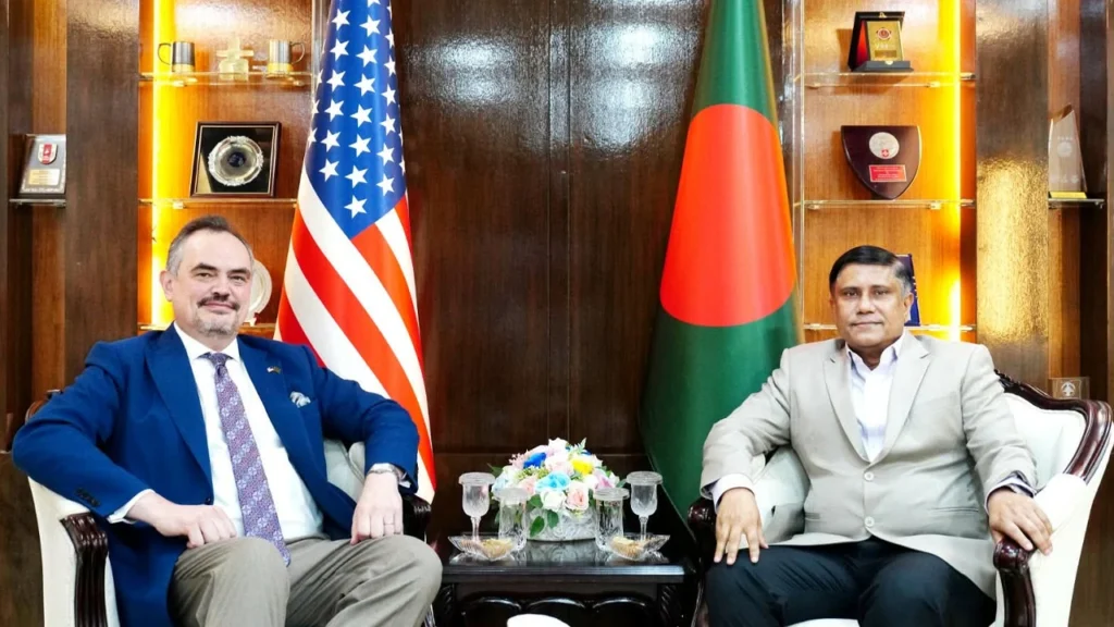 যুক্তরাষ্ট্র ও বাংলাদেশের মধ্যে প্রতিরক্ষা সহযোগিতা জোরদার করার আহ্বান