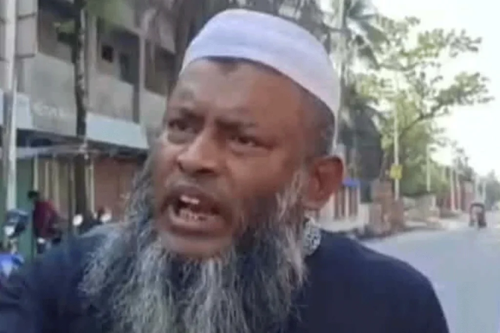 খুলনায় মসজিদে দুর্বৃত্তদের গুলি, এভারকেয়ারে চিকিৎসাধীন ব্যবসায়ী লোকমান হাকিমের অবস্থা আশঙ্কাজনক