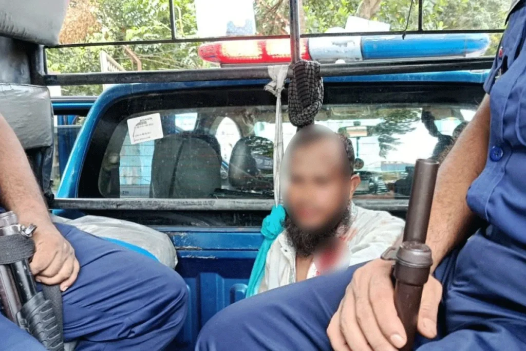 মুন্সীগঞ্জে শিশুকে ধর্ষণচেষ্টার অভিযোগে যুবক আটক, গণধোলাই দিয়ে পুলিশে সোপর্দ