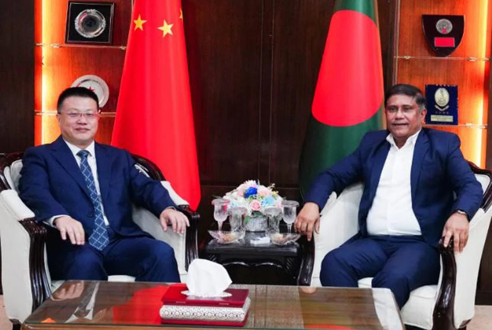 দ্বিপাক্ষিক সামরিক ও কৌশলগত সম্পর্ক জোরদারে ঢাকা-বেইজিং একমত