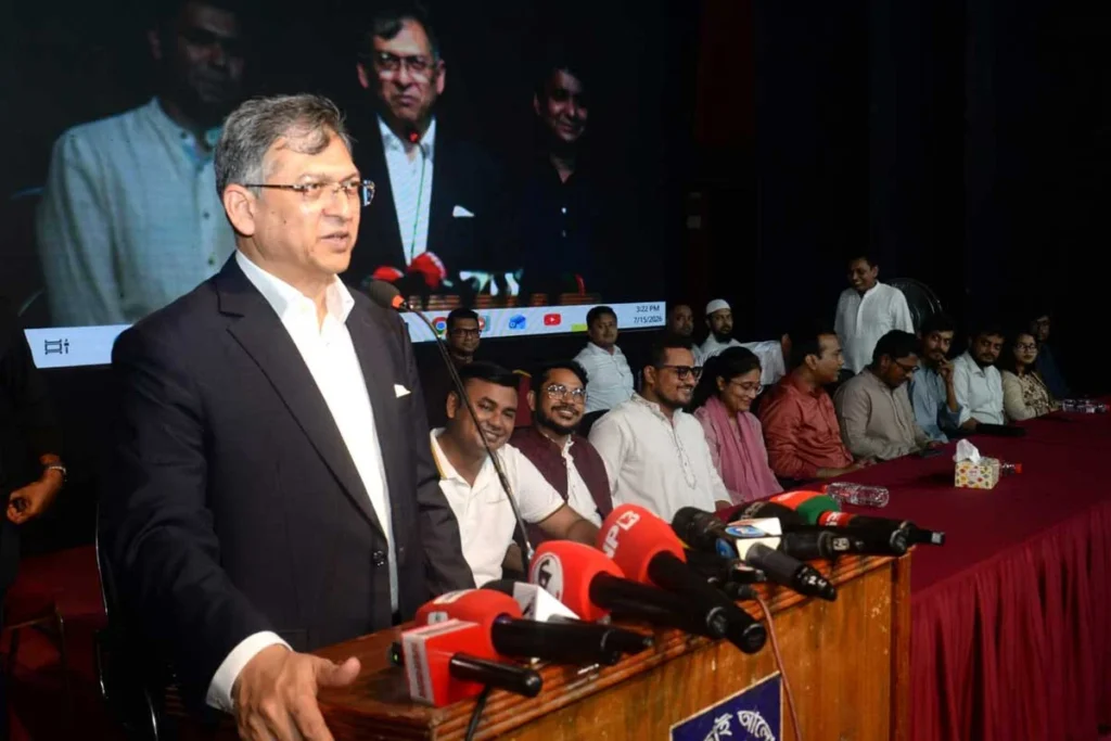 জুলাই-আগস্টের গণঅভ্যুত্থানে অর্জিত গণতন্ত্র রক্ষায় জাতীয় ঐক্য সুদৃঢ় করার আহ্বান স্বরাষ্ট্রমন্ত্রীর