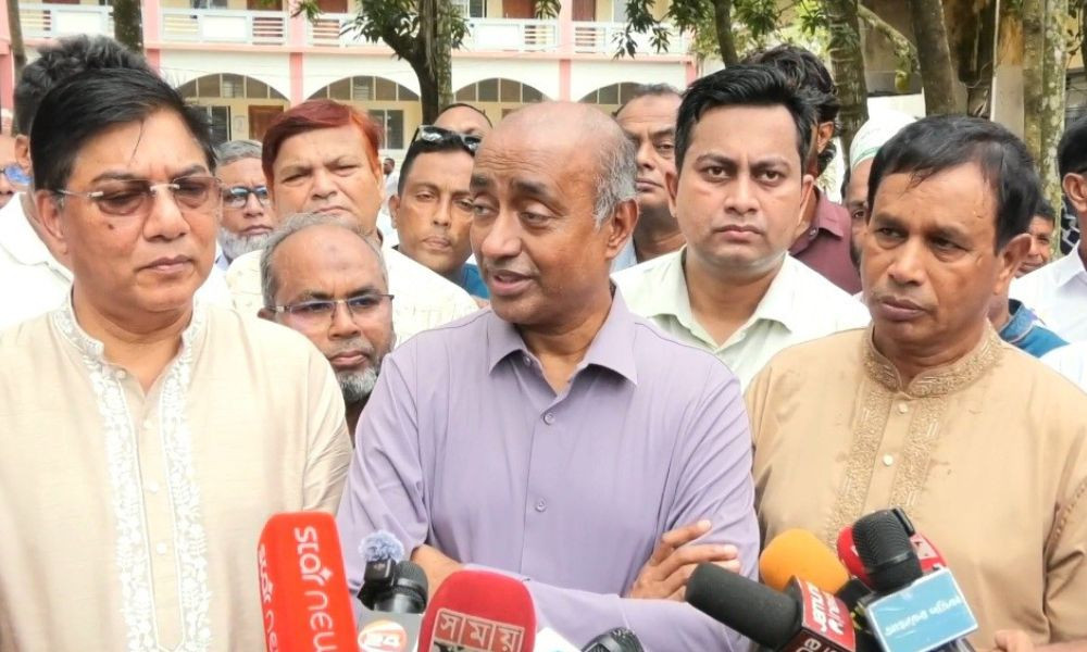 ঝিনাইদহে বৃক্ষমেলার উদ্বোধন শেষে আইনমন্ত্রীর বক্তব্য: জুলাই সনদের আলোকে আইন সংস্কার কমিশনের প্রস্তাবনা বাস্তবায়নের আশ্বাস
