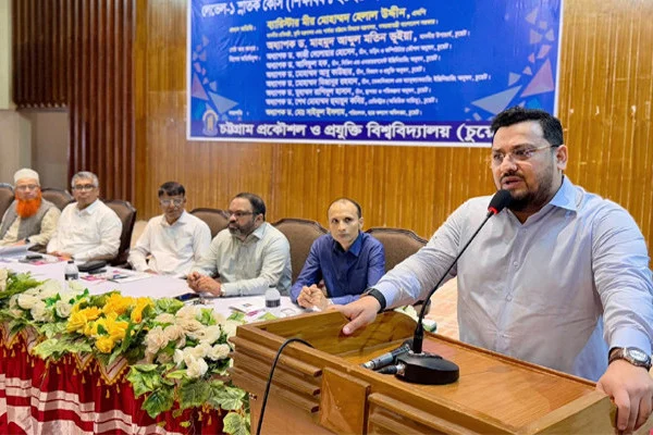 ভূমি মন্ত্রণালয়ের ডিজিটাল রূপান্তরে দেশীয় প্রযুক্তি ও মেধার ব্যবহার: চুয়েটের ওরিয়েন্টেশনে ভূমি প্রতিমন্ত্রী