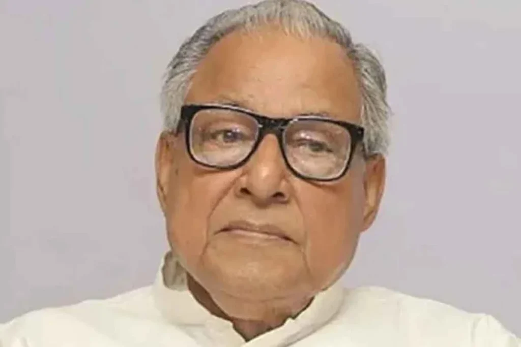 নজরুল ইসলাম খান এভারকেয়ার হাসপাতালে ভর্তি, দর্শনার্থীদের না আসার অনুরোধ