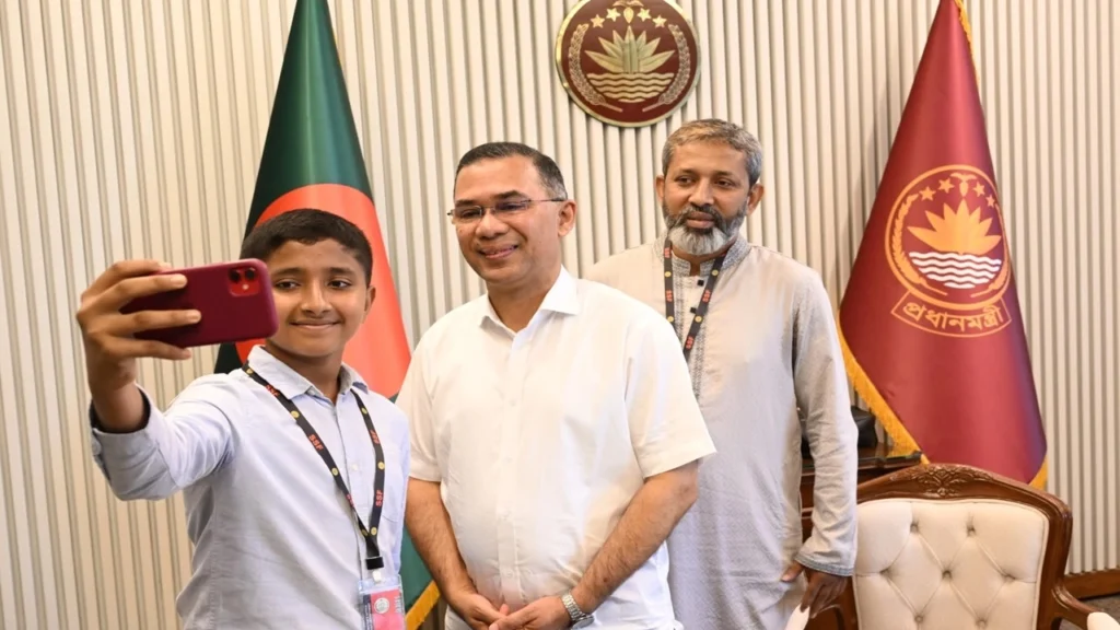 ট্র্যাজেডির ক্ষত মুছে আর্মি স্টেডিয়ামের হাসিমুখের সেই তাহসিনকে প্রধানমন্ত্রীর স্নেহস্পর্শ
