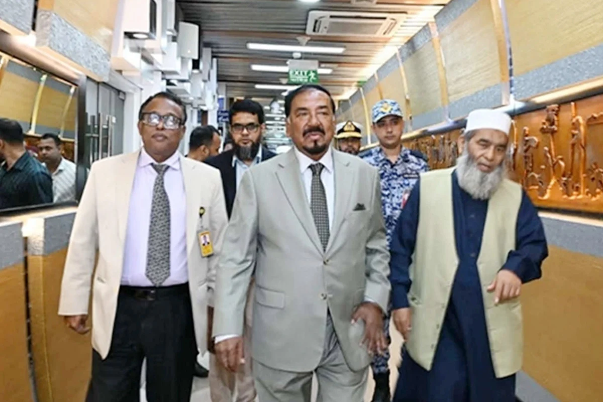 ইরানের সর্বোচ্চ ধর্মীয় নেতা আয়াতুল্লাহ আলী খামেনির জানাজায় যোগ দিতে ঢাকা ছেড়েছেন স্পিকার
