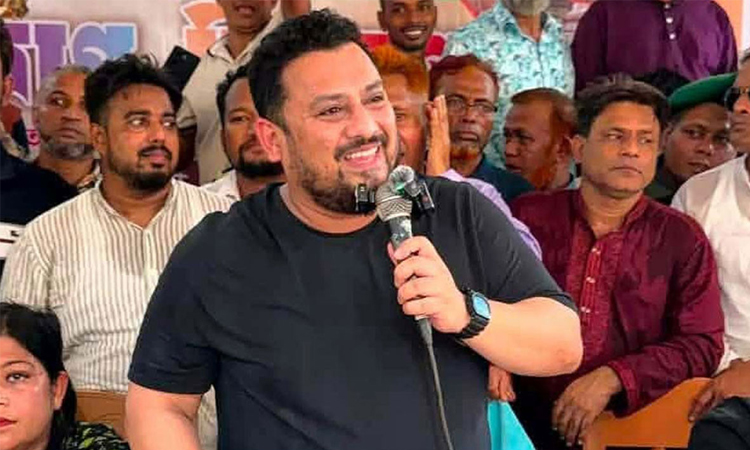 রাঙ্গামাটির বাঘাইছড়ি ও লংগদুতে বন্যা ও নদীভাঙন কবলিত এলাকা পরিদর্শন করলেন ভূমি প্রতিমন্ত্রী
