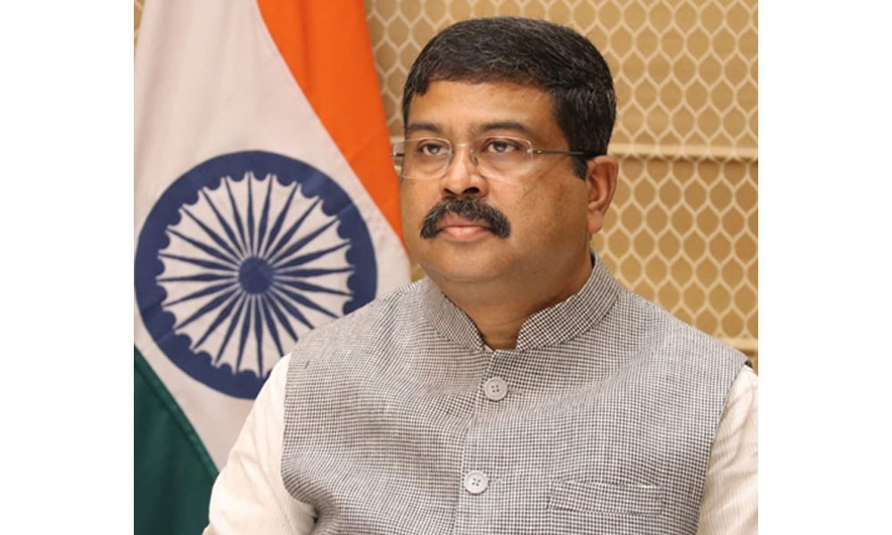প্রশ্নপত্র ফাঁস বিতর্কে ভারতের কেন্দ্রীয় শিক্ষামন্ত্রী ধর্মেন্দ্র প্রধানের পদত্যাগ
