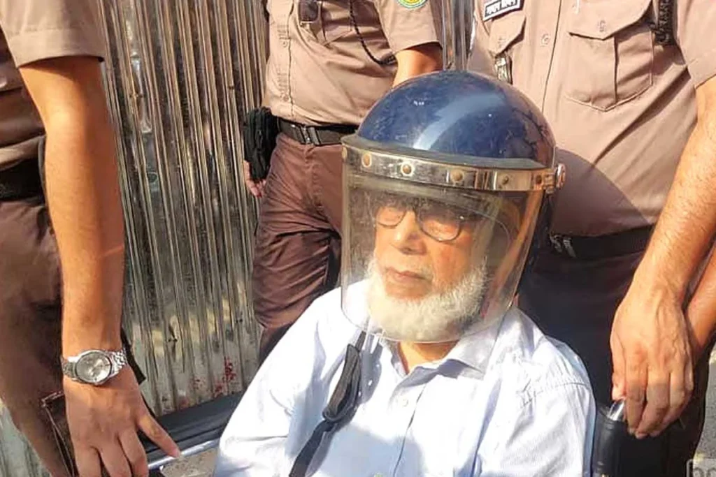 সাবেক প্রধান বিচারপতি খায়রুল হক বনানীর হত্যাচেষ্টা ও বিস্ফোরক মামলায় গ্রেফতার
