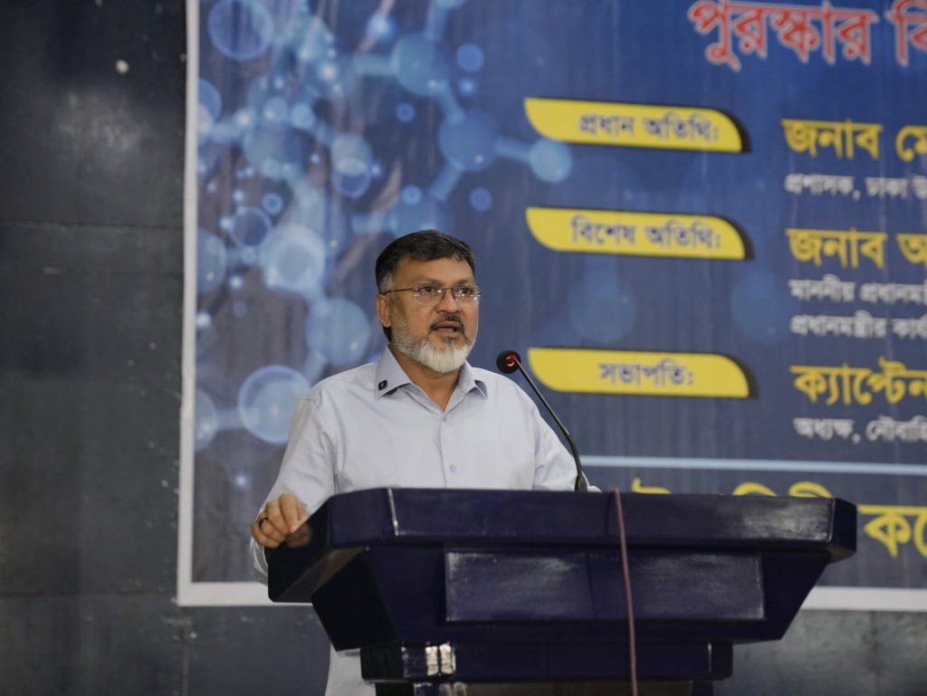 মিরপুর-১৪ এলাকায় শিক্ষার্থীদের উদ্ভাবনী প্রদর্শনী ও পরিচ্ছন্নতা অভিযান পরিচালনা