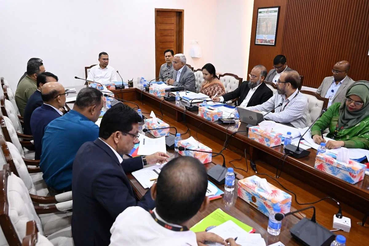 সারাদেশে ফ্যামিলি কার্ড কার্যক্রম সম্প্রসারণের রূপরেখা প্রণয়নে প্রধানমন্ত্রীর নির্দেশনা