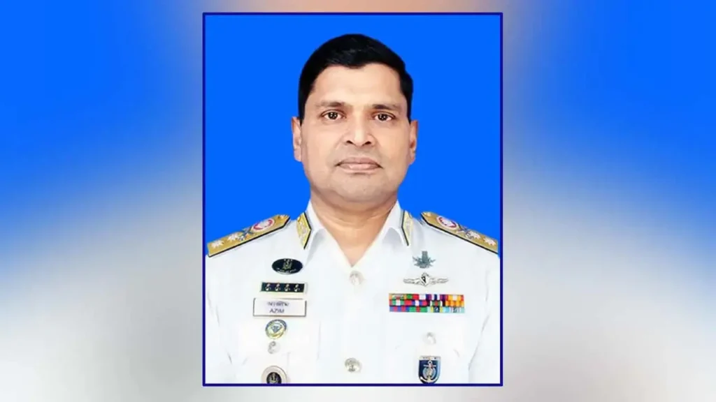 নৌবাহিনীর নতুন প্রধান হিসেবে দায়িত্ব নিলেন ভাইস অ্যাডমিরাল খোন্দকার মিসবাহ উল আজীম