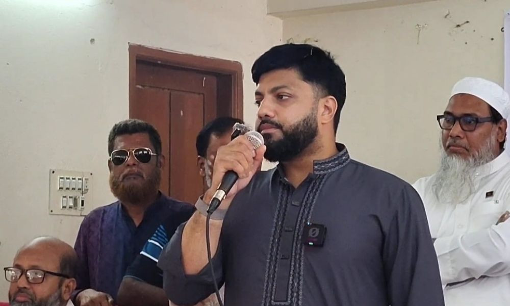 হুমকি-ধমকি দেখে পাগলেও হাসে: শ্রীনগরে ইশরাক হোসেন