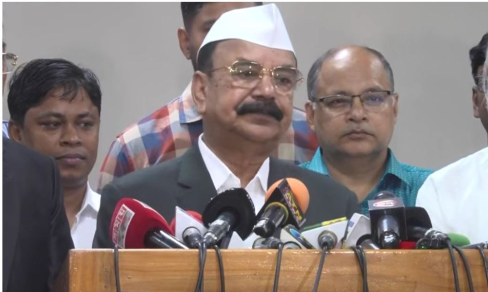 রাষ্ট্রপতি নির্বাচনের আগে সংবিধানের ৭০ অনুচ্ছেদ সংশোধনের দাবি অবান্তর: গয়েশ্বর চন্দ্র রায়