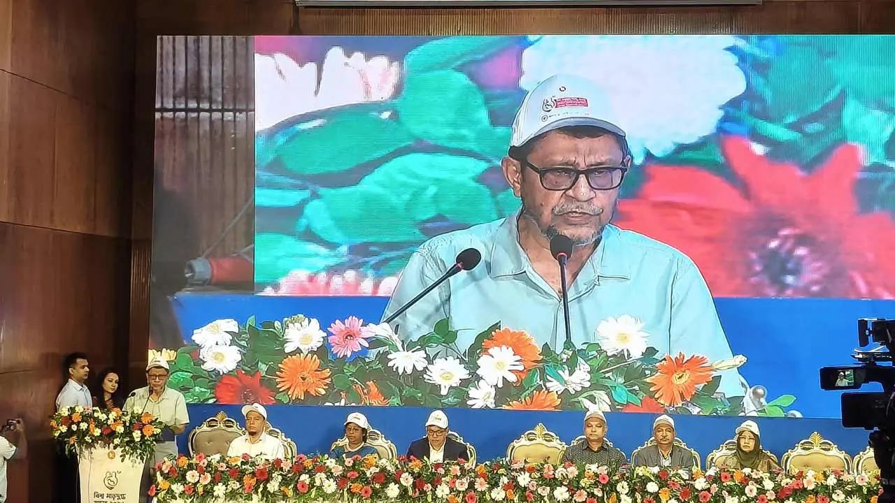 আধুনিক জীবনধারায় মাতৃদুগ্ধ বঞ্চনা শিশুর সুস্বাস্থ্য ও মানসিক বিকাশে বড় ঝুঁকি