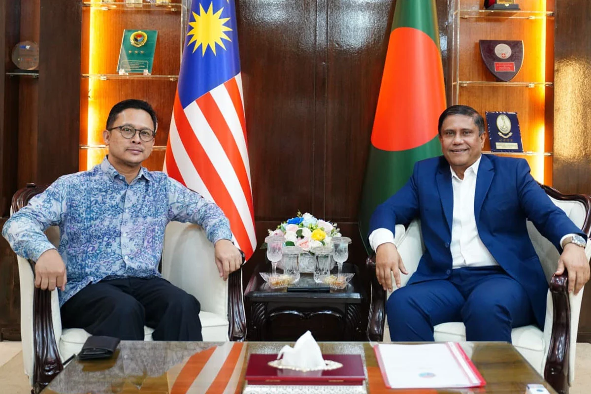 বাংলাদেশ ও মালয়েশিয়ার মধ্যকার প্রতিরক্ষা সহযোগিতা জোরদারের ওপর গুরুত্বারোপ