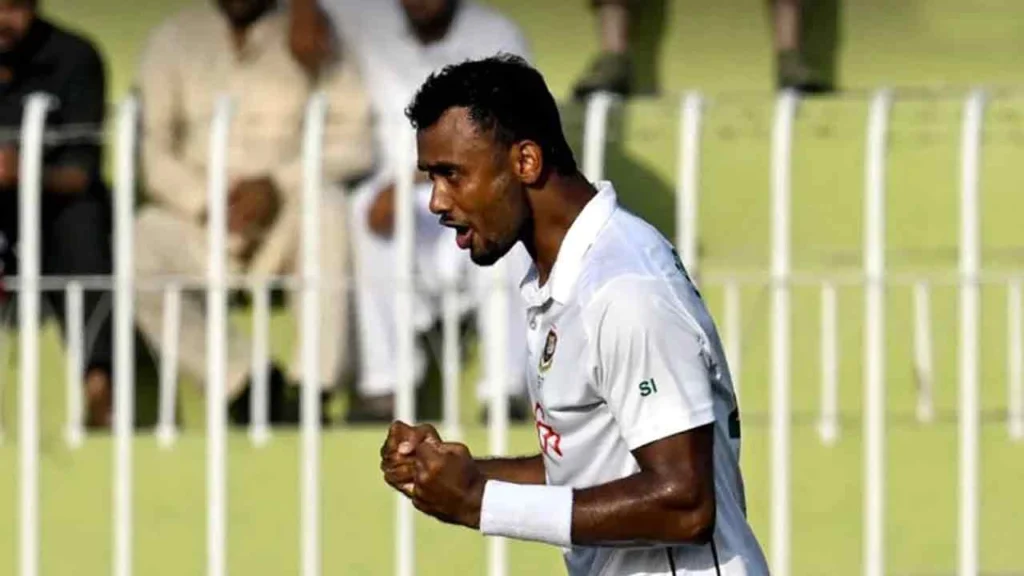 ম্যাকাই টেস্টে শরীফুলের পাঁচ উইকেট: ব্যাটিং বিপর্যয়ের পর বোলিংয়ে বাংলাদেশের ঘুরে দাঁড়ানোর লড়াই