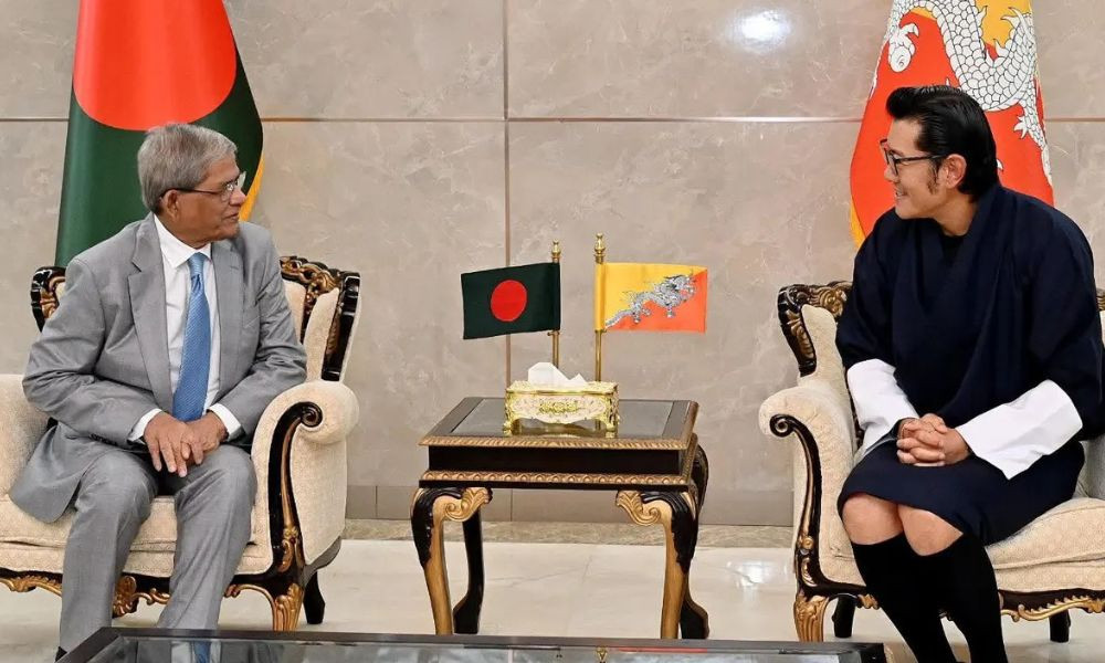 ভুটানের রাজার সঙ্গে রাষ্ট্রপতির সৌজন্য সাক্ষাৎ, দ্বিপক্ষীয় সম্পর্ক জোরদারের আহ্বান