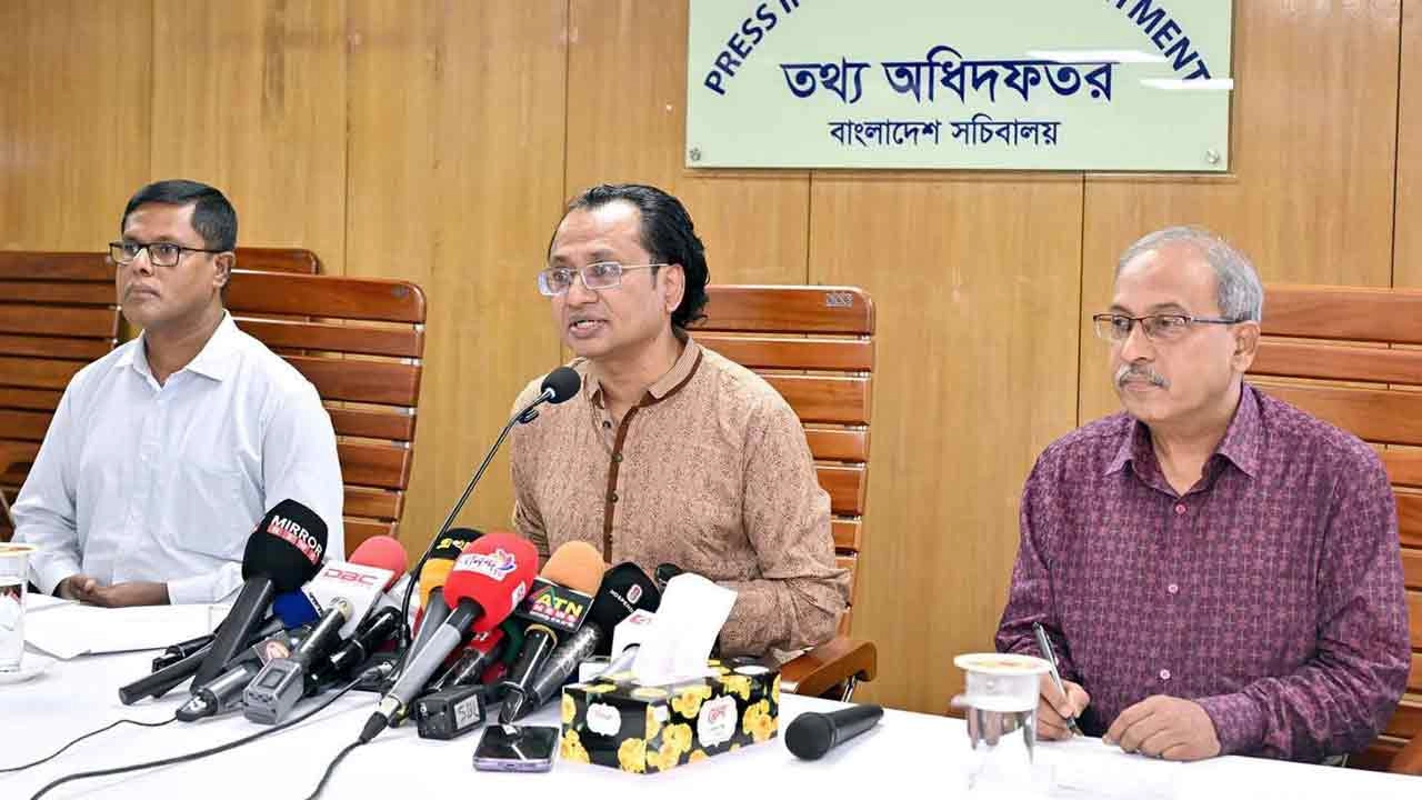 মন্ত্রিসভায় রদবদল সংক্রান্ত গুঞ্জন ভিত্তিহীন, মূল্যায়নের ভিত্তিতে ব্যবস্থা নেবেন প্রধানমন্ত্রী: ডা. জাহেদ উর রহমান