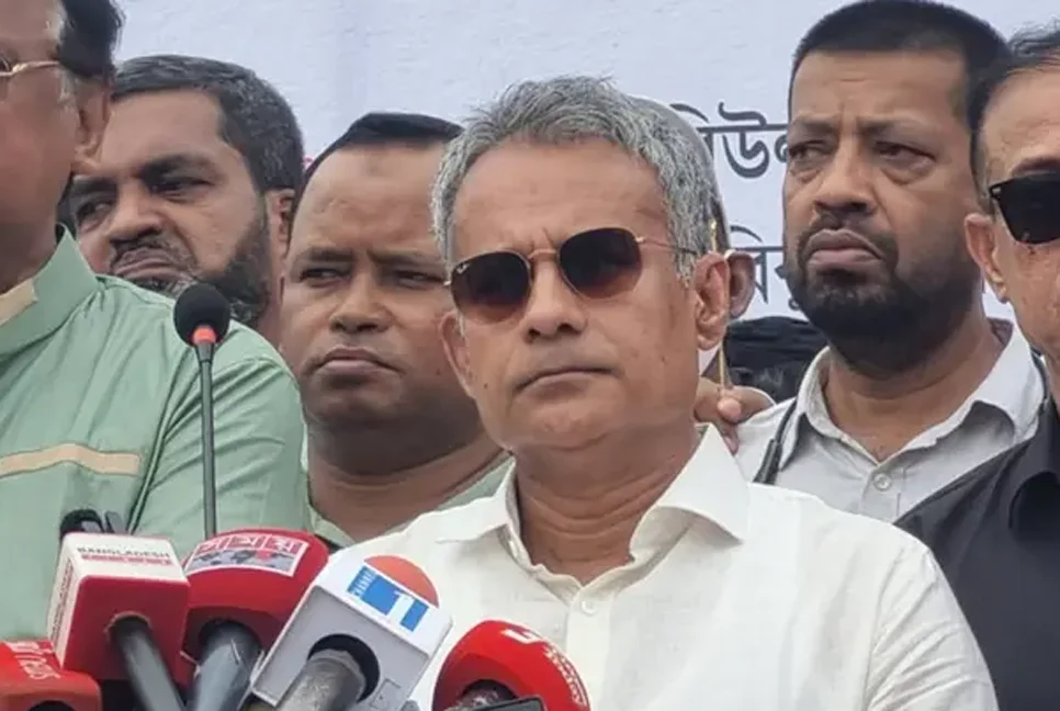 ঢাকার চারপাশের নদী দখল ও দূষণমুক্ত করতে সমন্বিত উদ্যোগের তাগিদ