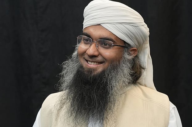প্রধানমন্ত্রীকে নিয়ে ফেসবুকে আপত্তিকর মন্তব্য: এনসিপি নেতা তানভীর পুনরায় সাময়িক বরখাস্ত