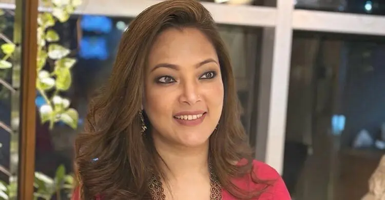 জনপ্রিয় অভিনেত্রী সামিয়া আফরিনের শরীরে ফের জরায়ু ক্যানসার চলছে কেমোথেরাপি
