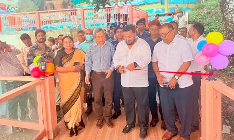 পাহাড়ের পরিবেশ রক্ষা করে পর্যটন বিকাশে কার্যকর উদ্যোগ নেওয়া হবে: প্রতিমন্ত্রী