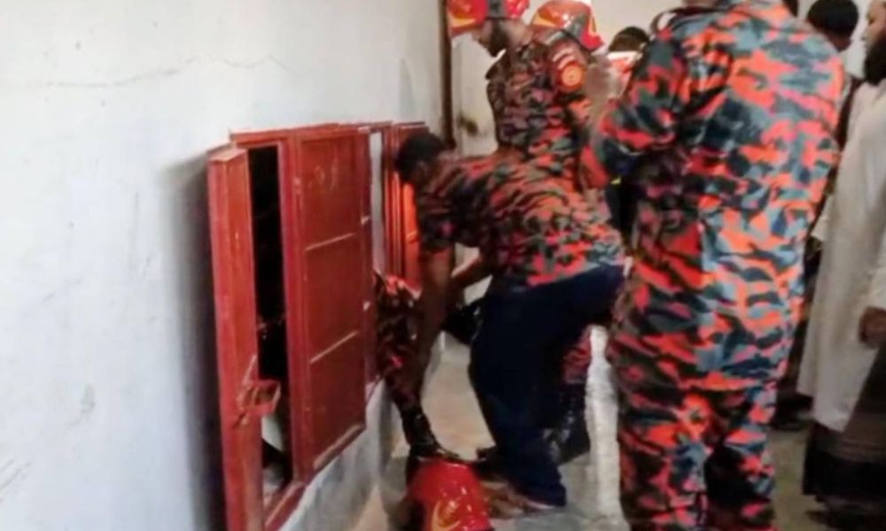 গোপালগঞ্জে মাদরাসার বন্ধ কক্ষ থেকে শিক্ষার্থীর মরদেহ উদ্ধার