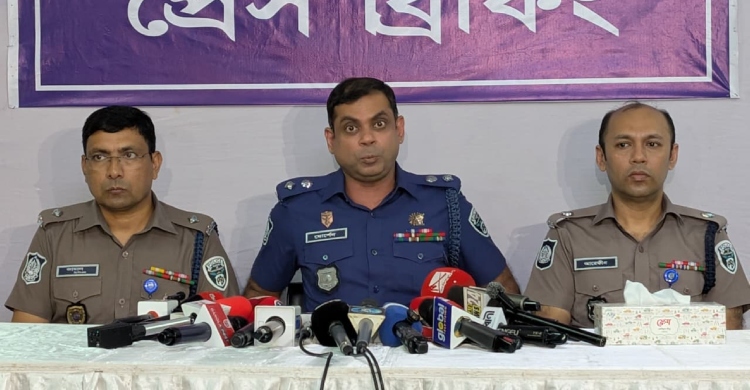 আশুলিয়ায় তালাবদ্ধ কক্ষে রাজমিস্ত্রি হত্যাকাণ্ডের রহস্য উদ্ঘাটন, খুলনায় গ্রেপ্তার ১