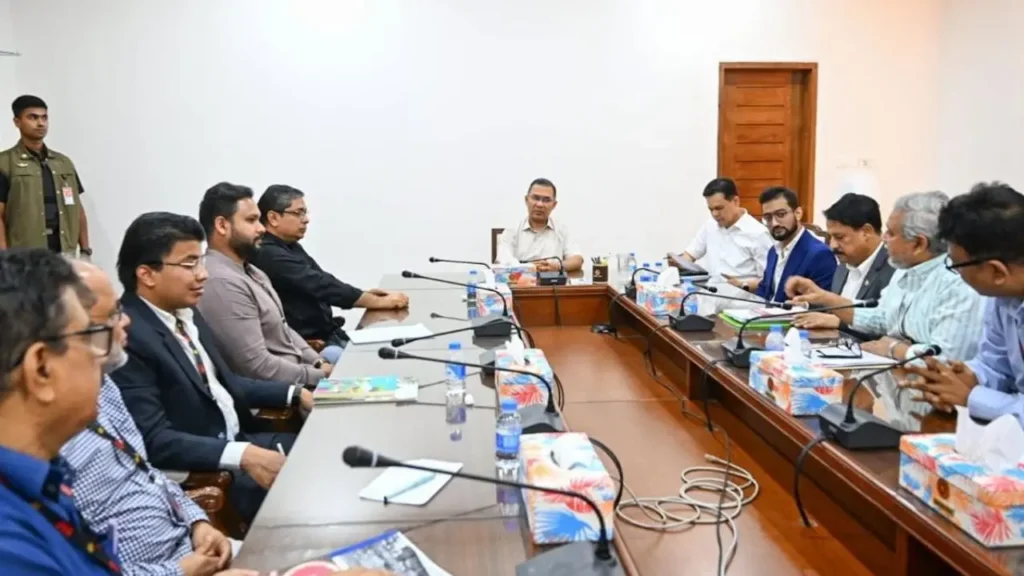 টেকসই পানি ব্যবস্থাপনায় বিশেষজ্ঞ প্যানেলের সঙ্গে প্রধানমন্ত্রীর বৈঠক