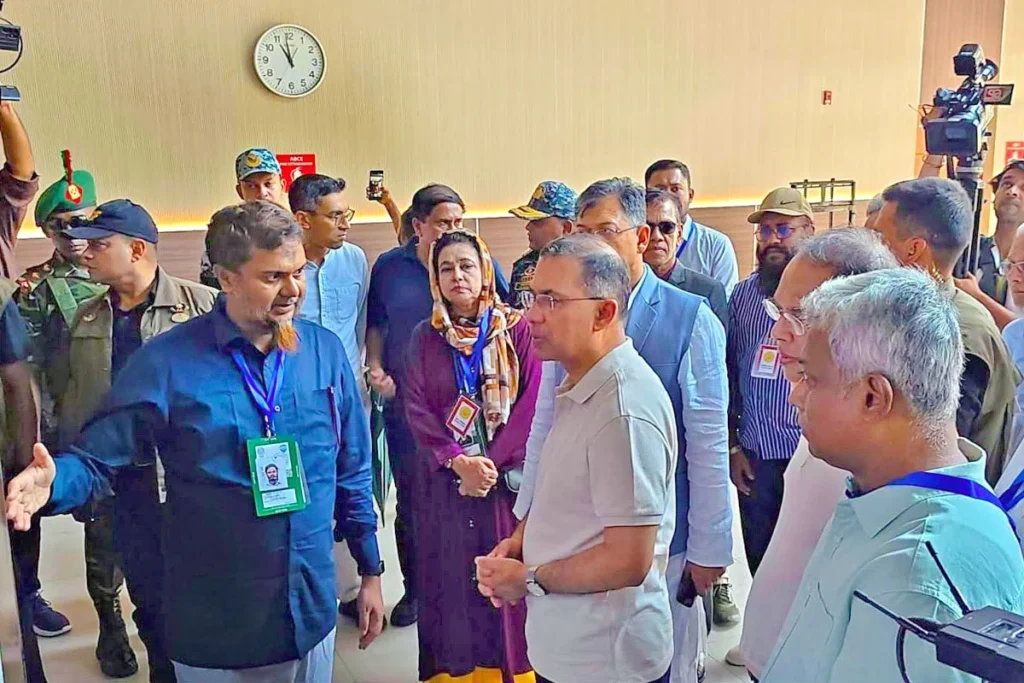 কক্সবাজারের মাতারবাড়ীতে বিদ্যুৎ প্রকল্প ও গভীর সমুদ্রবন্দর পরিদর্শন করলেন প্রধানমন্ত্রী তারেক রহমান