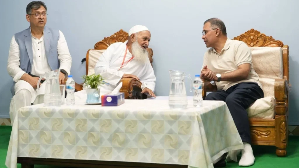 ফটিকছড়িতে বাবুনগরী-তারেক রহমান বৈঠক: আলেমদের ৯ দফা দাবি পেশ