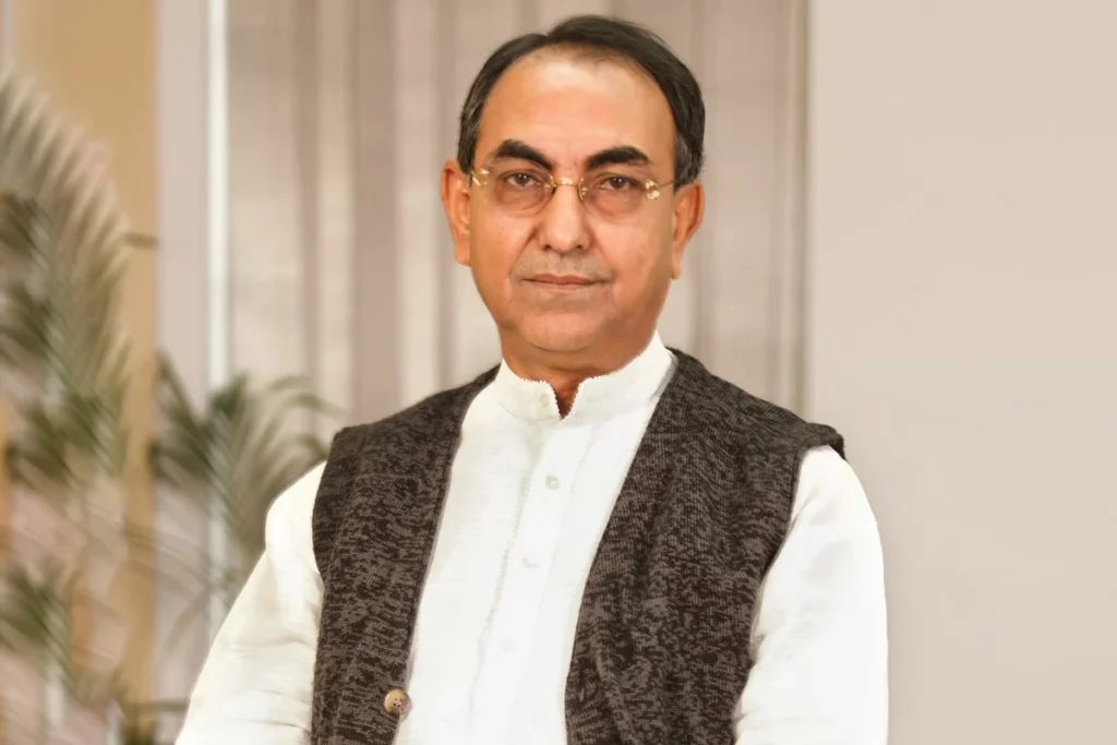 চিকিৎসা শেষে সিঙ্গাপুর ও মালয়েশিয়া থেকে আজ রাতে দেশে ফিরছেন মির্জা আব্বাস