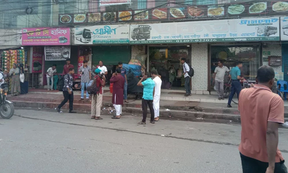 রাজশাহী থেকে ঢাকাসহ বিভিন্ন রুটে দূরপাল্লার বাস চলাচল অনির্দিষ্টকালের জন্য বন্ধ